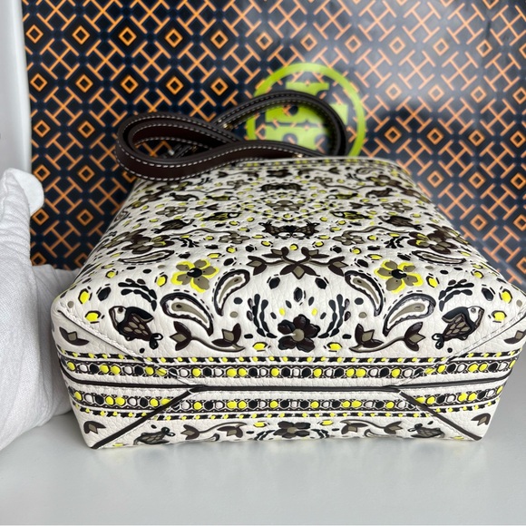 NWT Tory Burch Emerson Small Bucket Bag - Picture 10 of 17